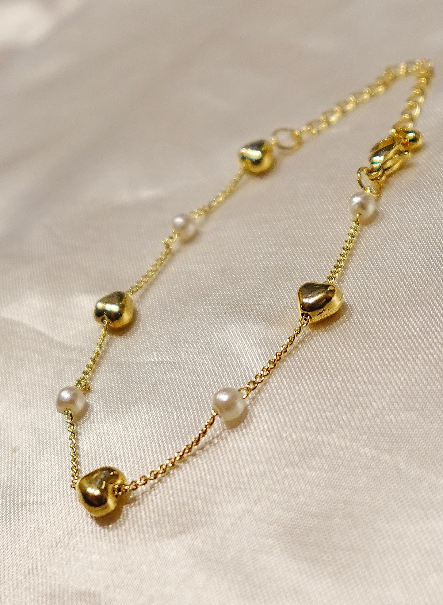 Pearl Heart Adorned Adjustable Bracelet