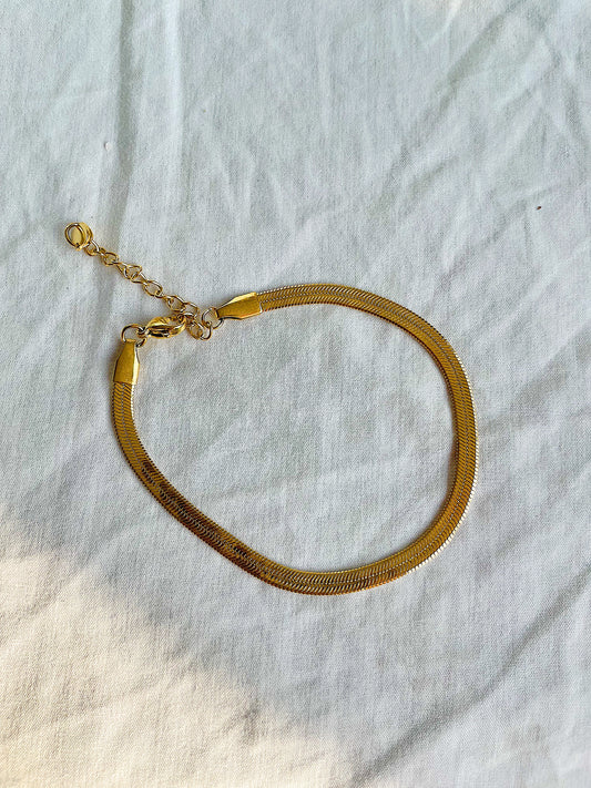 Herringbone 7” Gold Filled bracelet - Serenityy The Brand