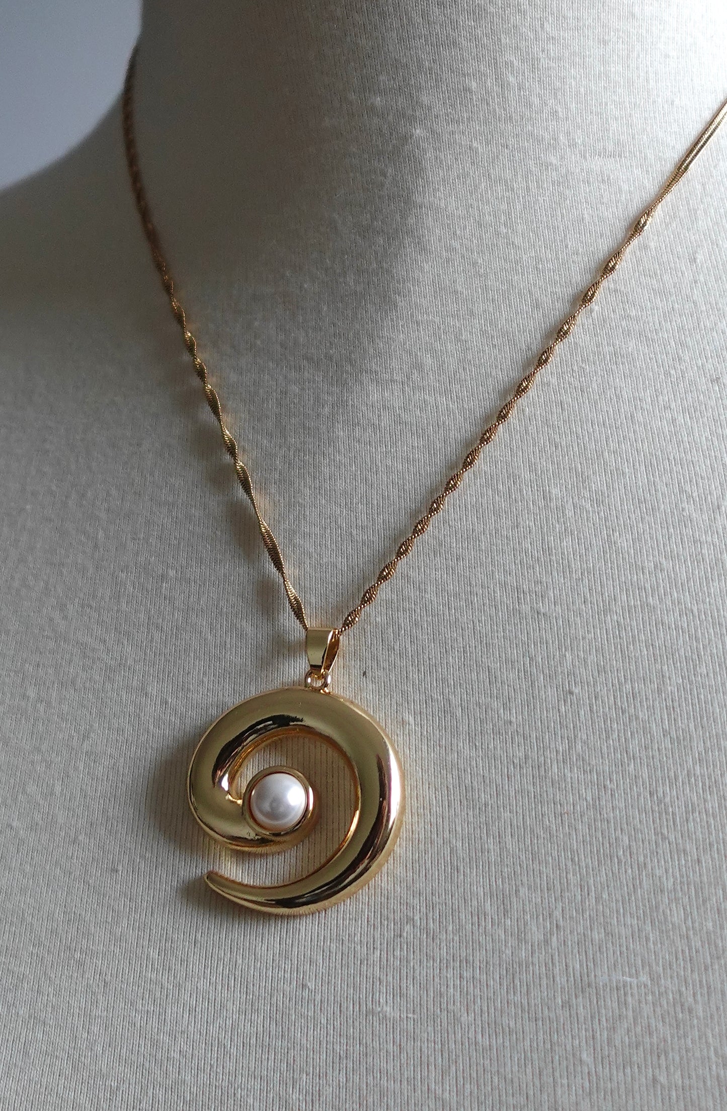 “Giselle “ Gold Filled 17.5” Statement Pearl Necklace